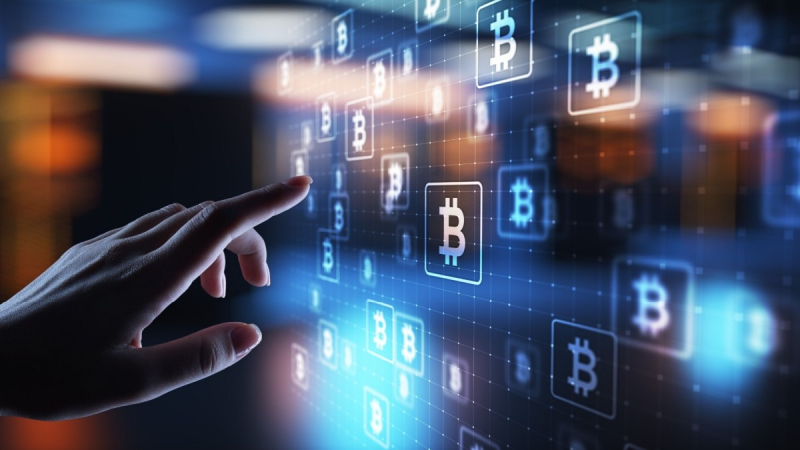 Число дневных транзакций в сети биткоина достигло локального максимума