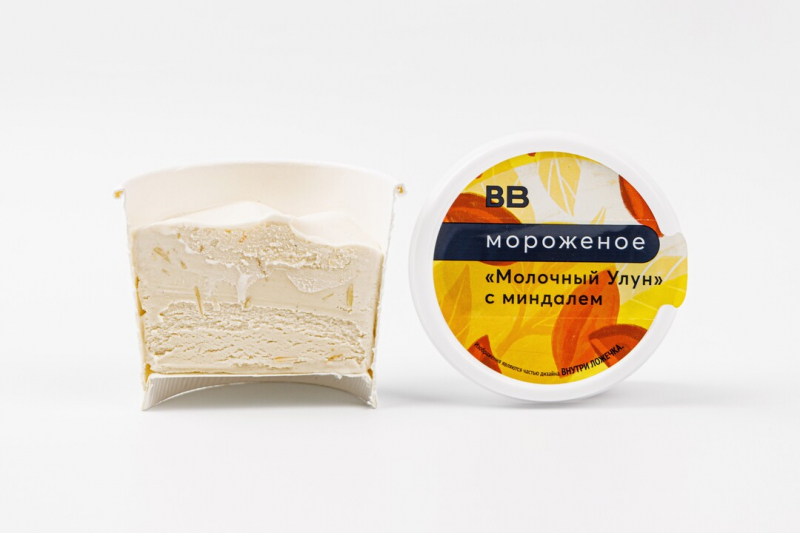 Мороженое "Молочный Улун" с миндалем